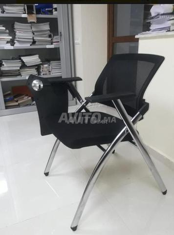 Chaise avec table d'écriture - 2