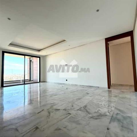 180820-شقة للإيجار بـ 16900 درهم بالدار البيضاء المالية