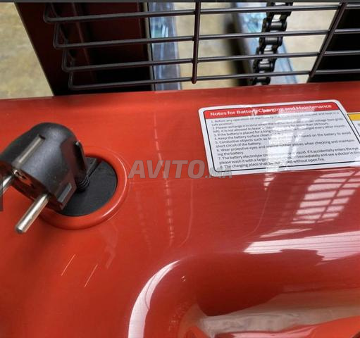 Chariot élévateur électrique professionnel - 2