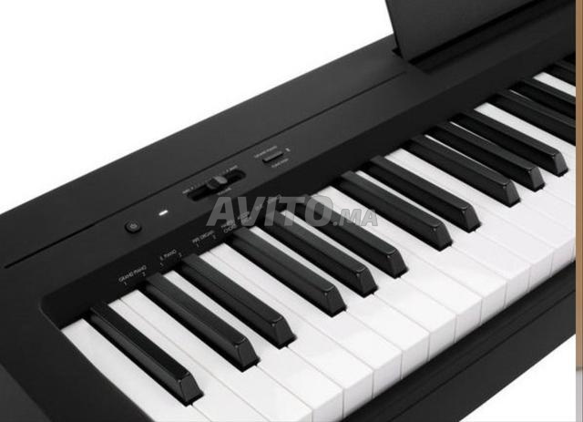 Piano numérique Yamaha P-145B - 2