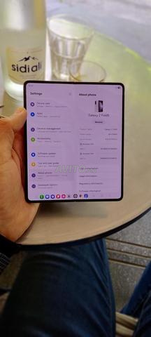 Samsung Galaxy Fold 5 1TB 12 RAM