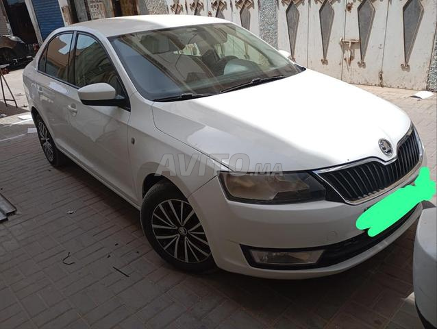 Skoda Rapid Diesel Manuelle 2016 à Agadir - 2
