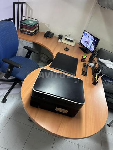 Bureau avec caisson et armoire métallique - 2