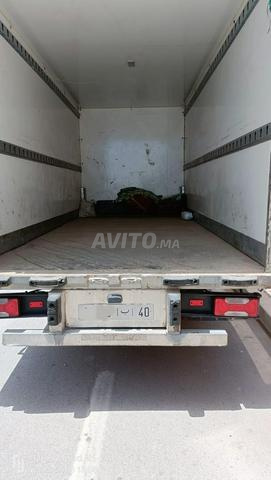 شاحنة بحالة جيدة جداً