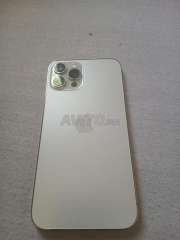 iPhone 12 Pro Max, PC Lenovo