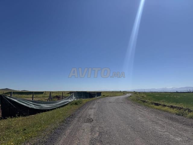 Terrain titré sur route de Fès, à 15 km d’Atacadaw