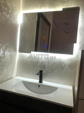 Miroirs décoratifs avec mini-placard - 2