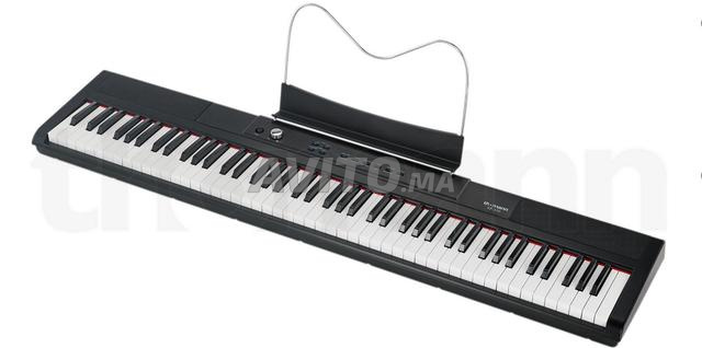 Piano numérique Thomann neuf et support - 2