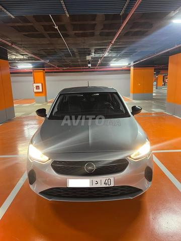 Opel Corsa, 2023/12 km 40 000 certifié