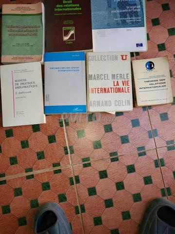 Livres universitaires et au-delà - 2
