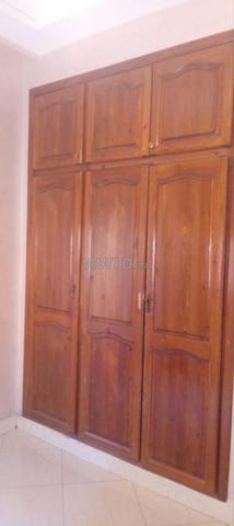 APPARTEMENT 1ER ÉTAGE SALON 3 PIÈCES