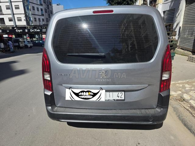 Peugeot Rifter Diesel Manuelle 2022 à Tanger