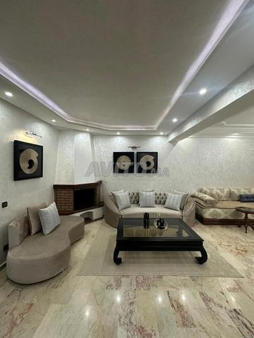 شقة للبيع بمساحة 167 متر مربع بالدار البيضاء - 2