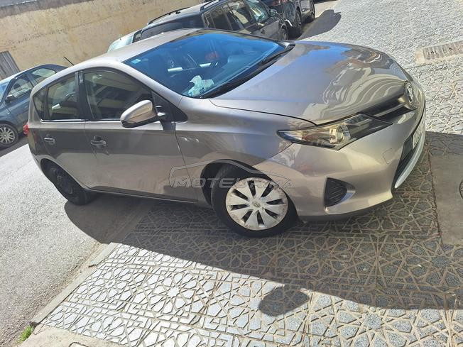 سيارة في حالة جيدة 