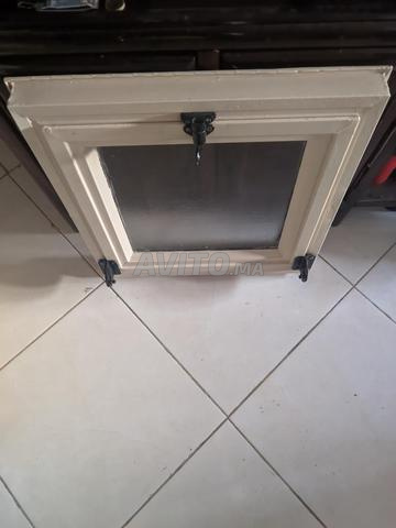 نافذة حديد وزجاج - 2