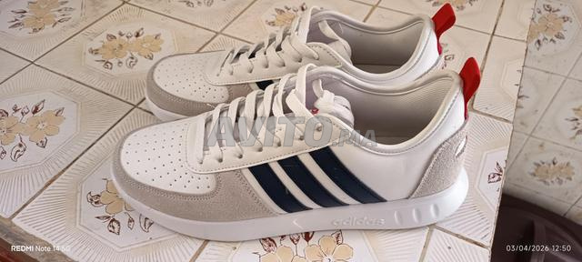 حذاء اديداس أصلي جديد - 2