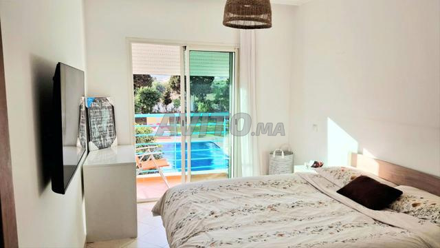 شقة مريحة مطلة على المسبح - 2