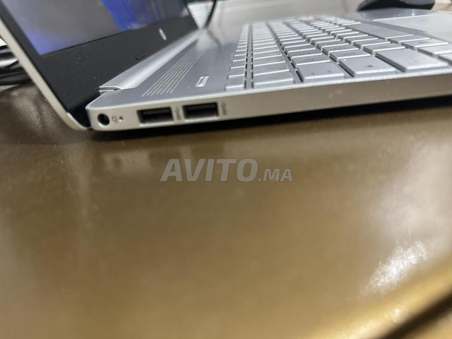 HP Laptop 15s-fq5xxx i7 core 8g RAM
