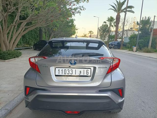 TOYOTA CHR HYBRIDE AUTOMATIQUE - 2
