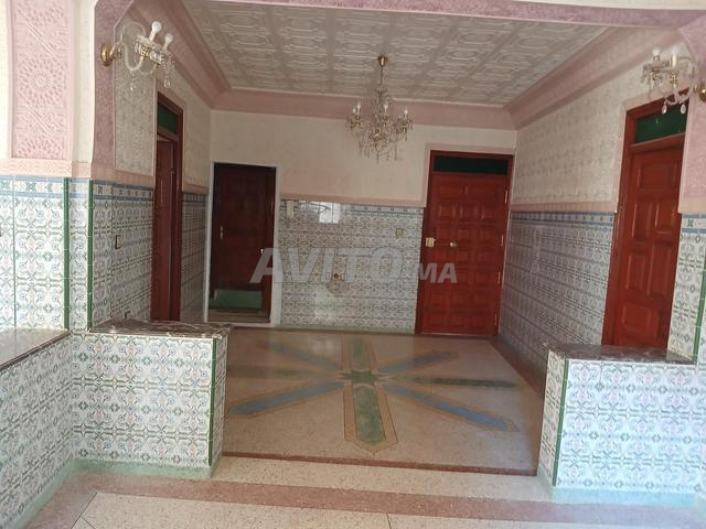 الطابق الأول للبيع - 2