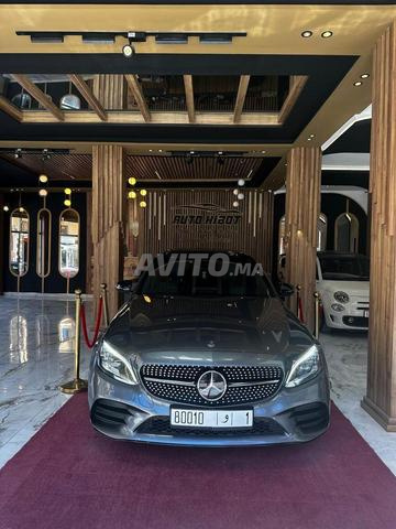 Mercedes-Benz 220 Diesel Automatique 2019 à Nador