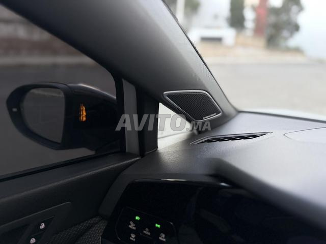 GOLF 8 R Essence 320 Performance - 2