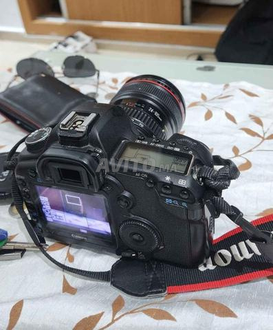 Canon EOS 5D Mark II avec objectif et accessoires - 2