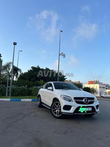 Voiture en bon état, toutes options, 1ère main