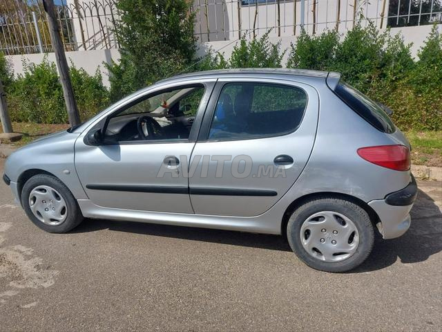 Peugeot 206 modèle 2001