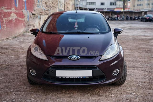 فورد فييستا ديزل يدوية 2010 في وجدة