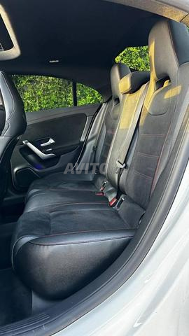 Mercedes-Benz Classe CLA 220d AMG LINE - 2