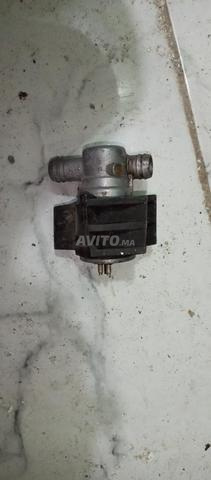 Régulateur de ralenti Mercedes 190/W201/W124/W126