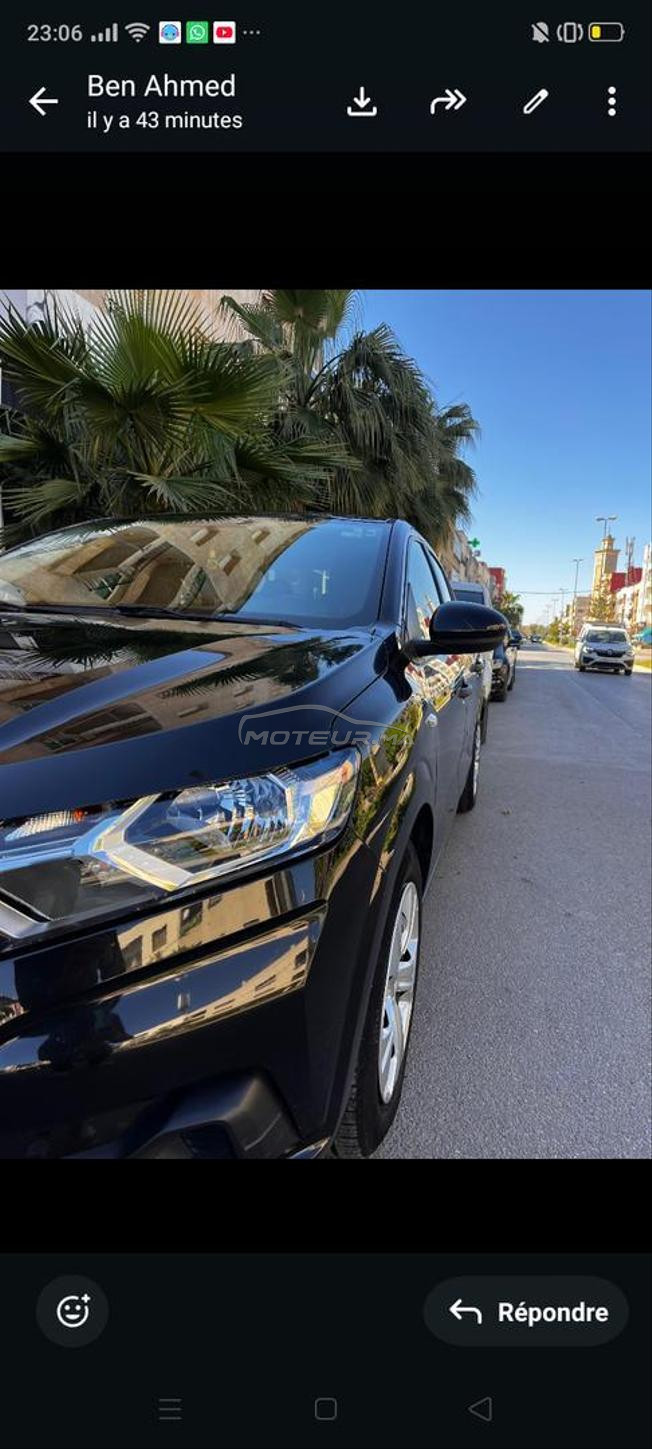 très belle voiture intermédiaire bla matbarztouni 