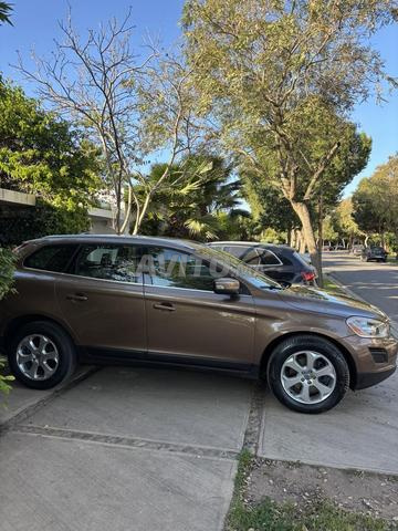 فولفو XC60 D5 بحالة جيدة جداً - 2