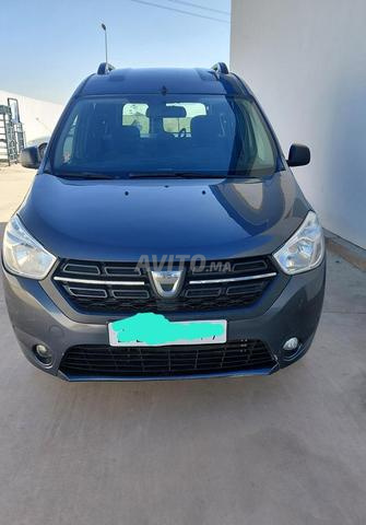 Dokker 6 places jamais accidenté.