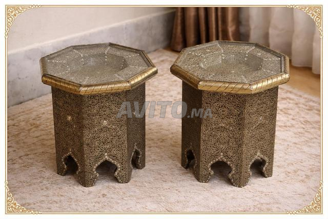 Table arabesque avec 2 cendriers - 2