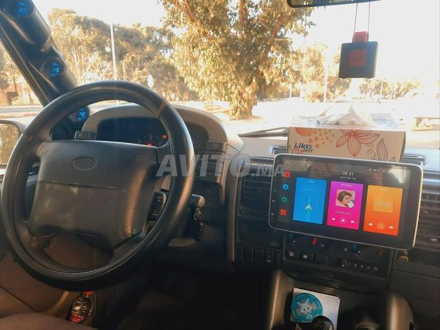 Land Rover Discovery 3.0 Td - 2