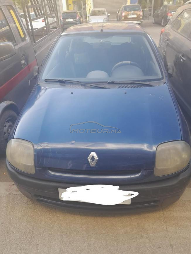 Renault Clio Essence Manuelle 2001 à Salé