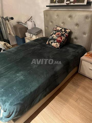 Cadre de lit avec matelas - 2