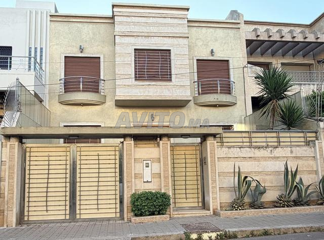 Belle villa disponible à hay Haddaouia 2 Aïn Chock