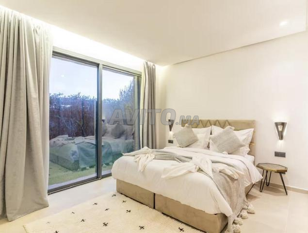 فيلا عصرية ساحرة بحمام سباحة خاص