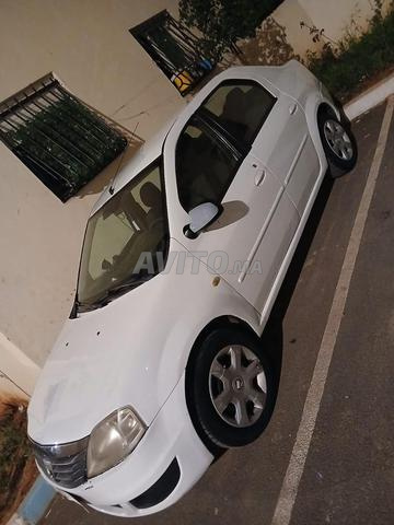 داسيا لوجان ديزل يدوية 2011 في الدار البيضاء