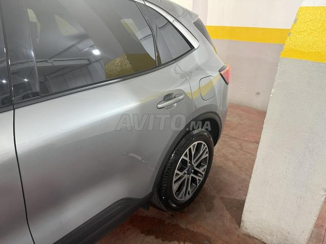 Ford Kuga Titanium - 2