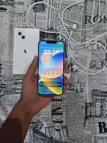 iPhone 13 normal 128go avec boîte originale