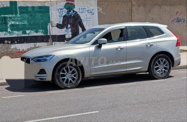 Je vends Volvo XC60 2019 jamais accidentée - 2