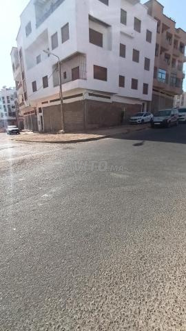 محل تجاري بواجهتين، في حي المحمدي أكادير