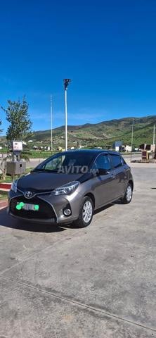 سيارة تويوتا ياريس عامرة في حالة ممتازة موديل 2019