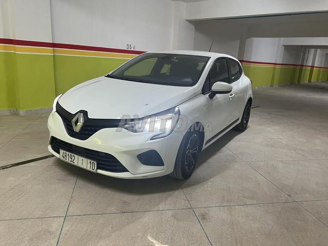 Clio 5 en très bon état - 2