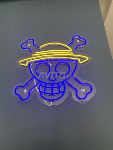 NEON ONE PIECE BLEU 40cmx40cm - 2