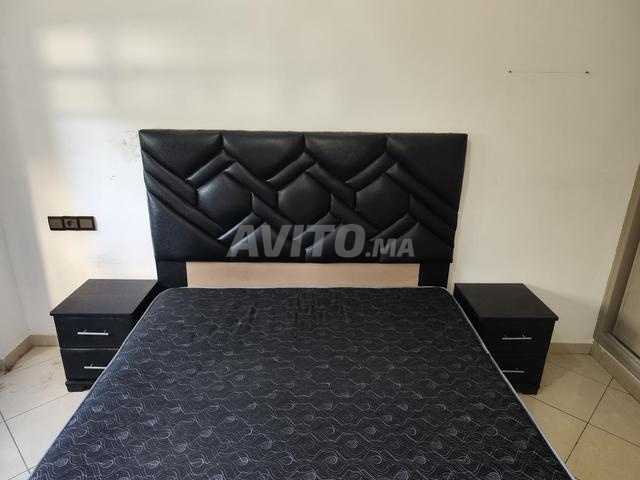 سرير كبير مع مرتبة كبيرة (السعر مخفض)